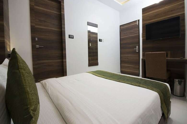 Hotel Meriton
