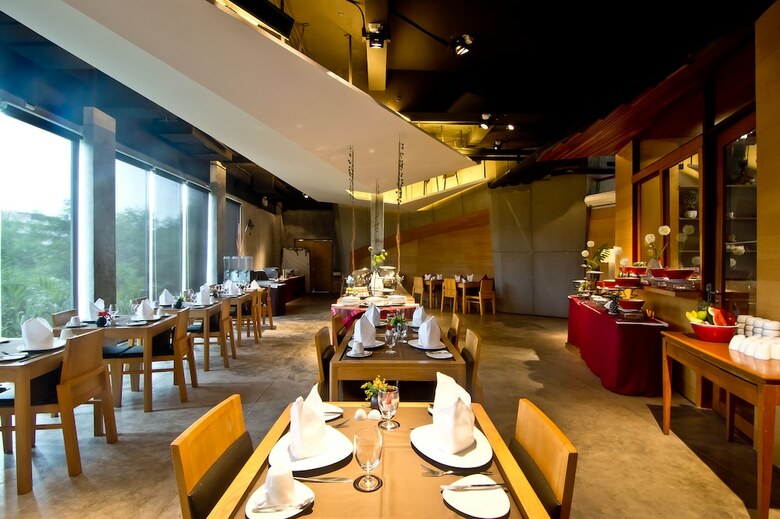 The Now Hotel