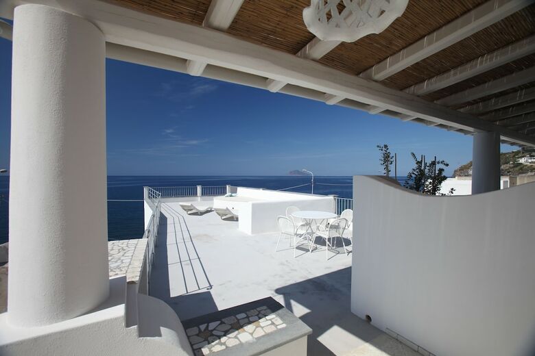 Hotel Cutimare - Aeolian Charme
