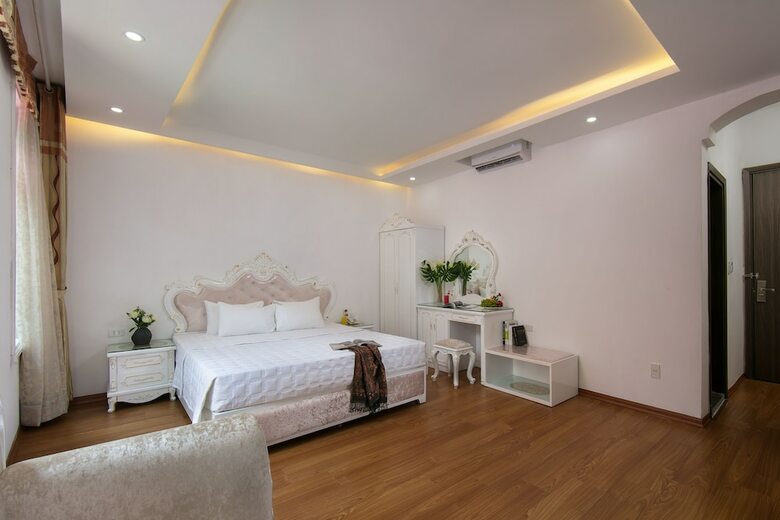 Kingly Hotel