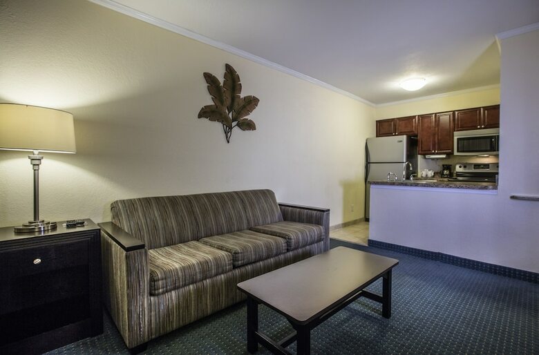 Aparthotel Sailport Waterfront Suites