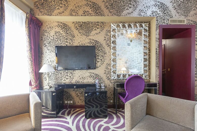 Hotel H�tel  Du Beaumont