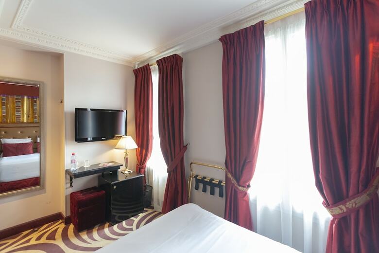 Hotel H�tel  Du Beaumont