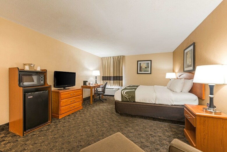Hotel Quality Inn & Suites