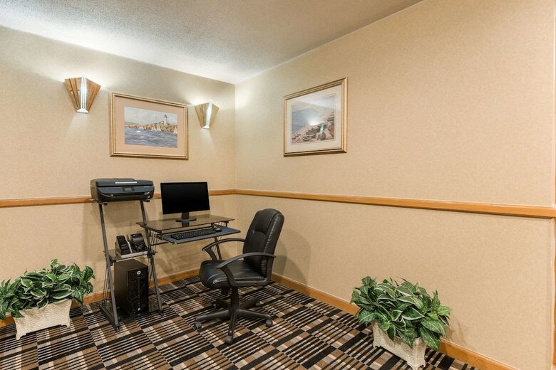 Hotel Quality Inn & Suites