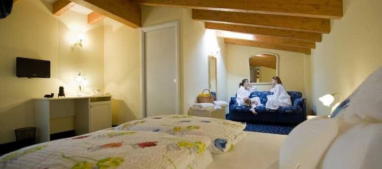 Hotel Borgo Dei Poeti