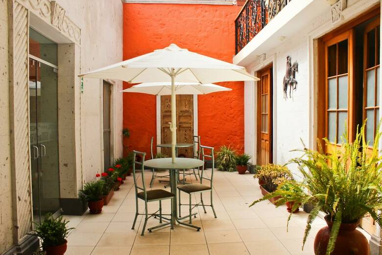 Hotel Hostal Villa Sillar