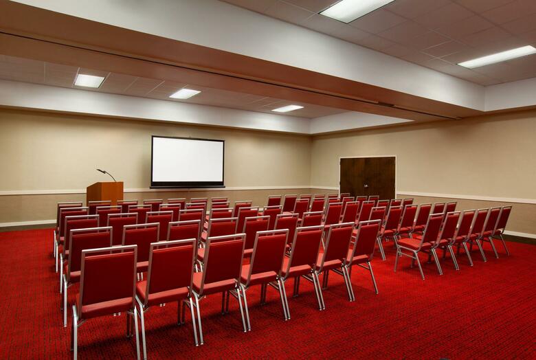 Hotel Four Points By Sheraton Phoenix South Mountain