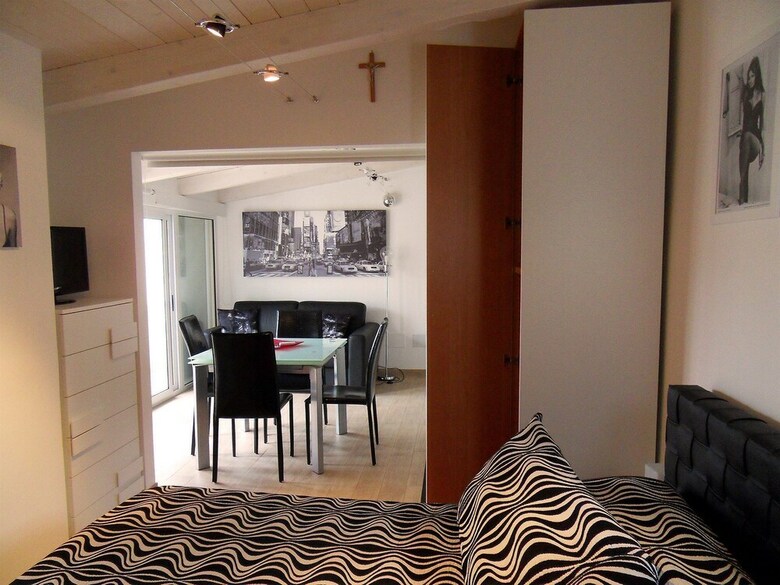 Bed & Breakfast Albergo Diffuso Dimora Rossi