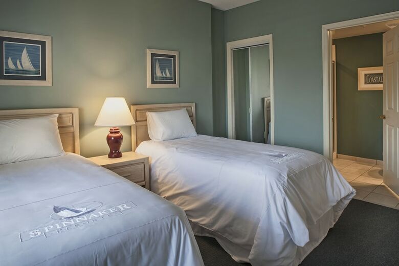 Waterside Resort By Spinnaker Resorts