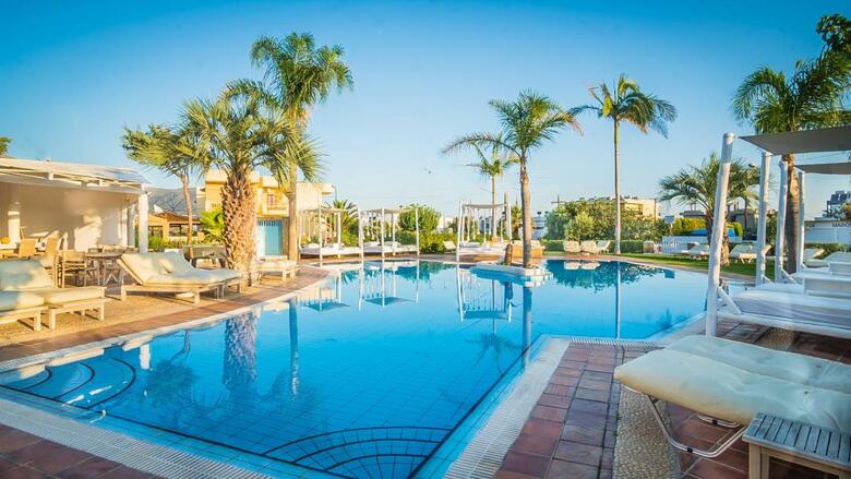 Parthenis Hotel & Suites