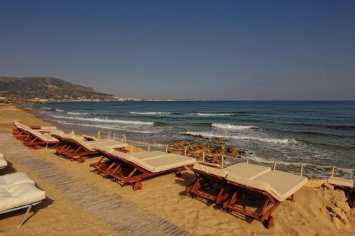 Parthenis Hotel & Suites