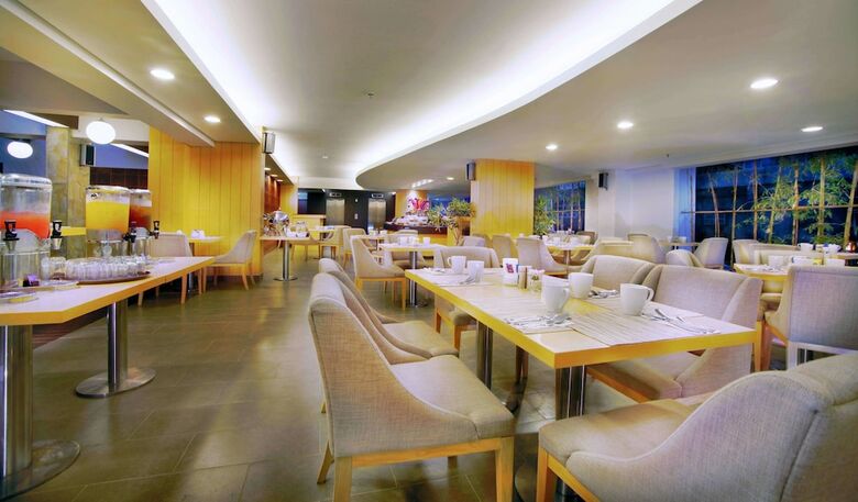 Quest Hotel Kuta By Aston