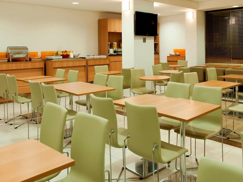 Hotel Ibis Santos Gonzaga Praia