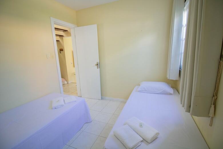 Gb08 Casa 4 Suites Em Guarajuba