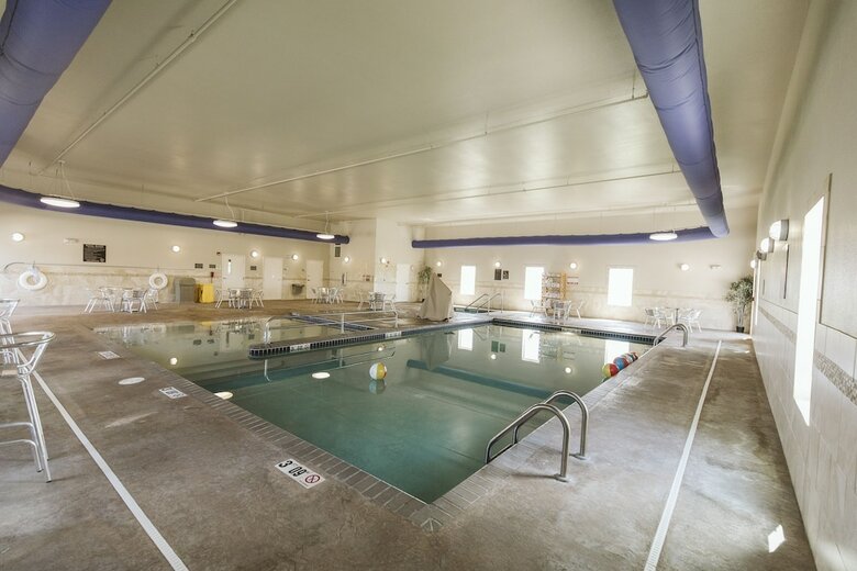 Hotel Expressway Suites Minot