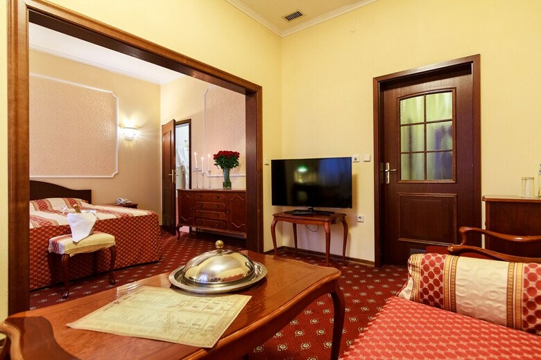 Hotel Na Kazachyem