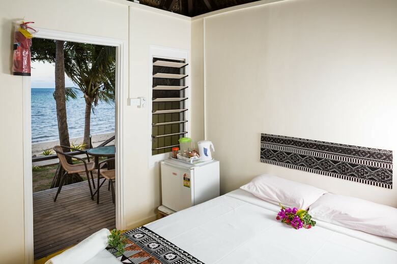 Hostal Funky Fish Beach & Surf Resort - Hostel