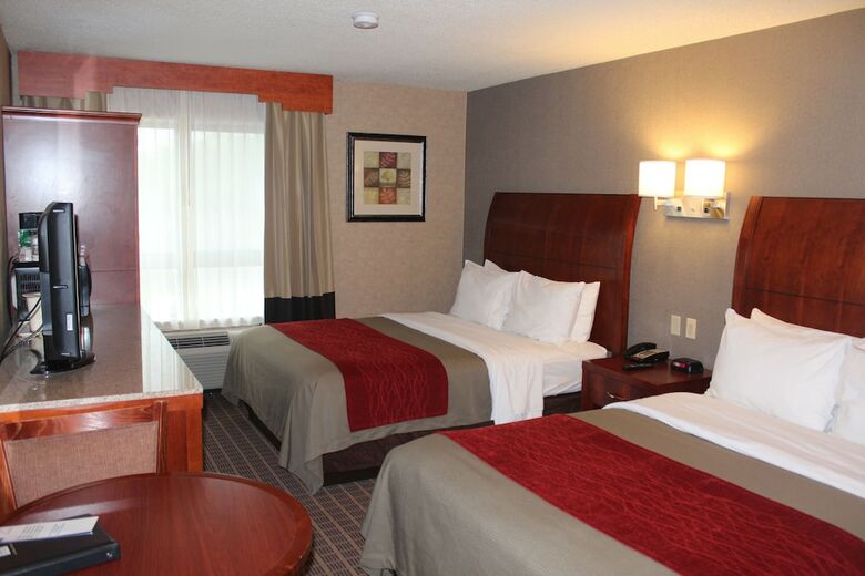 Hotel Comfort Inn & Suites