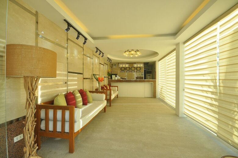 Hotel Boracay Ocean Club