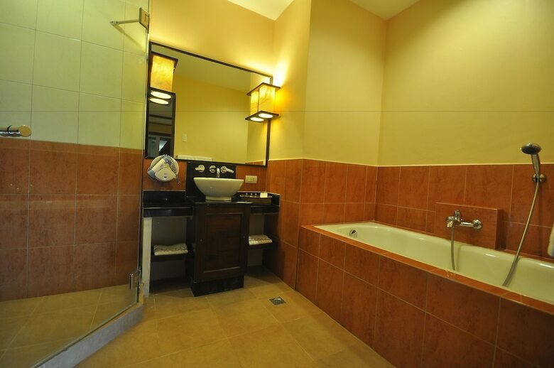 Hotel Boracay Ocean Club
