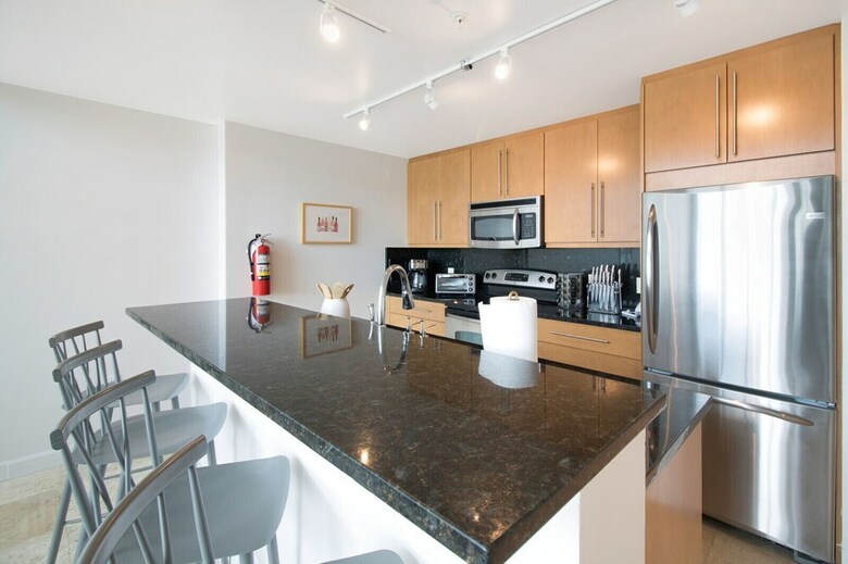 Waterfront Condos By Sextant