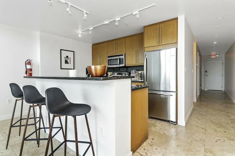 Waterfront Condos By Sextant