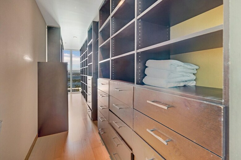 Waterfront Condos By Sextant