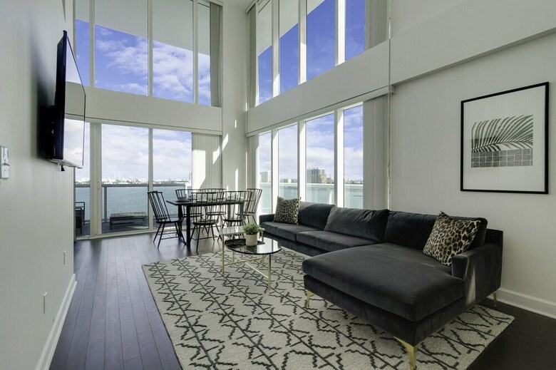 Waterfront Condos By Sextant