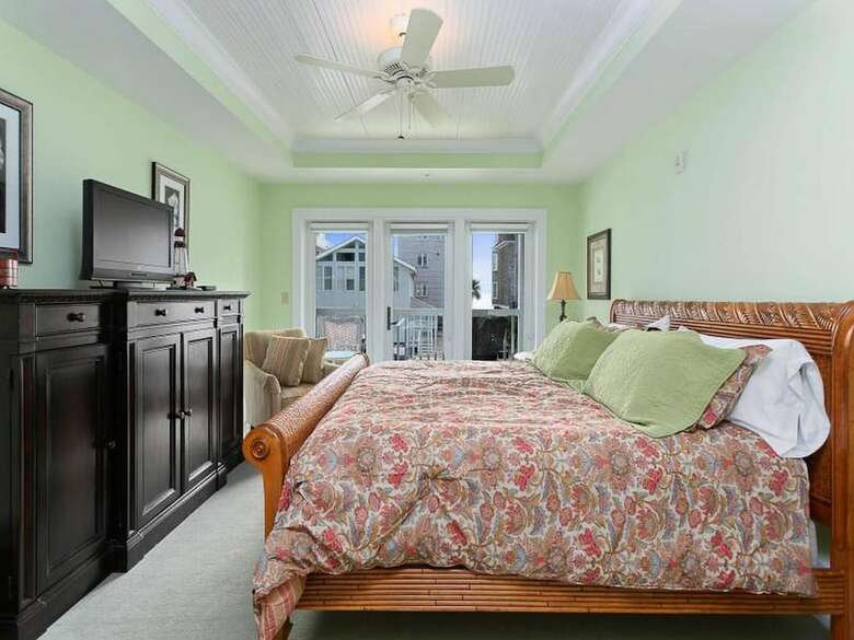 744 Ocean Blvd #101 By Hodnett Cooper
