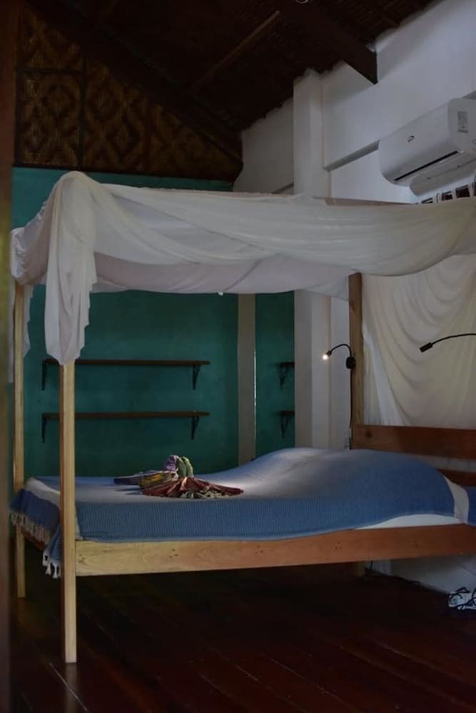 Villa Surfing Carabao Beach Houses - Adults Only