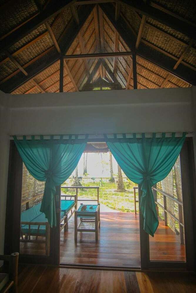 Villa Surfing Carabao Beach Houses - Adults Only