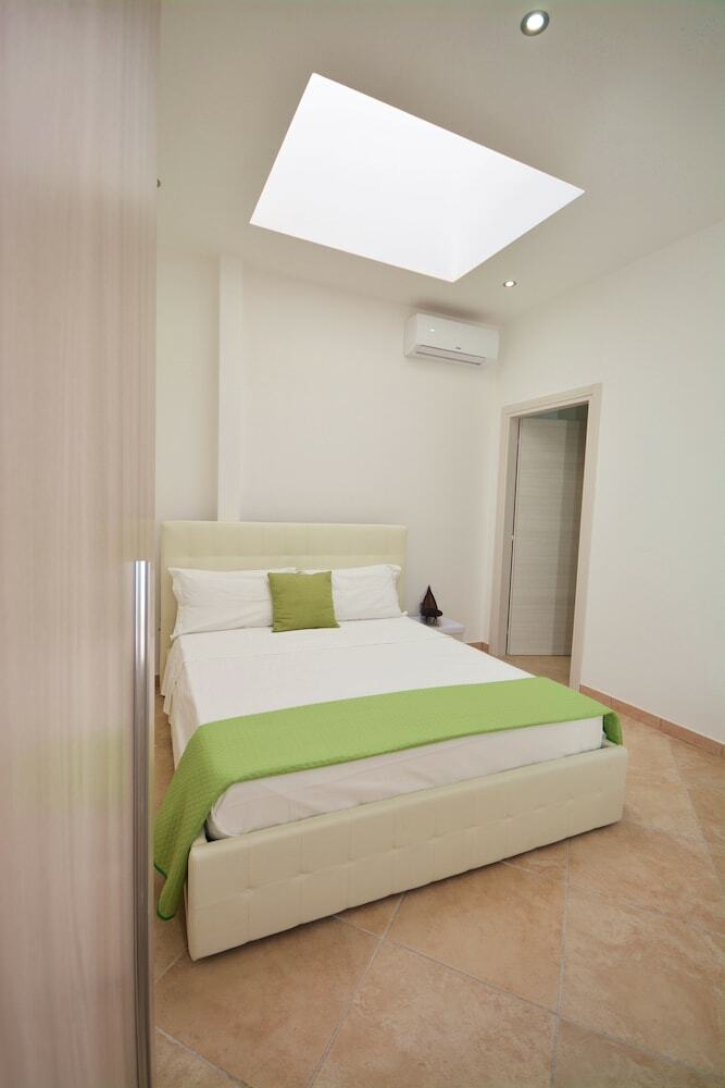 Torre Squillace B&B