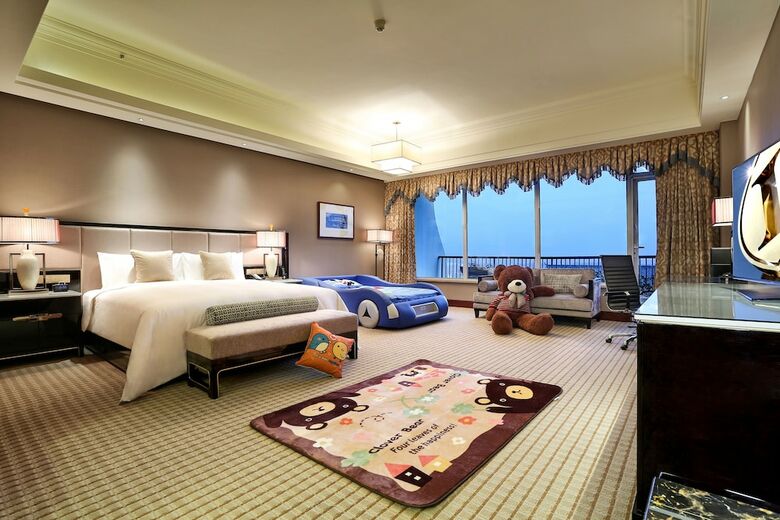 Hotel Intercontinental Sancha Lake