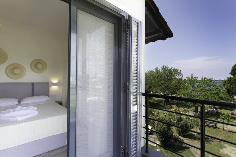 Apartamentos Kokkinos