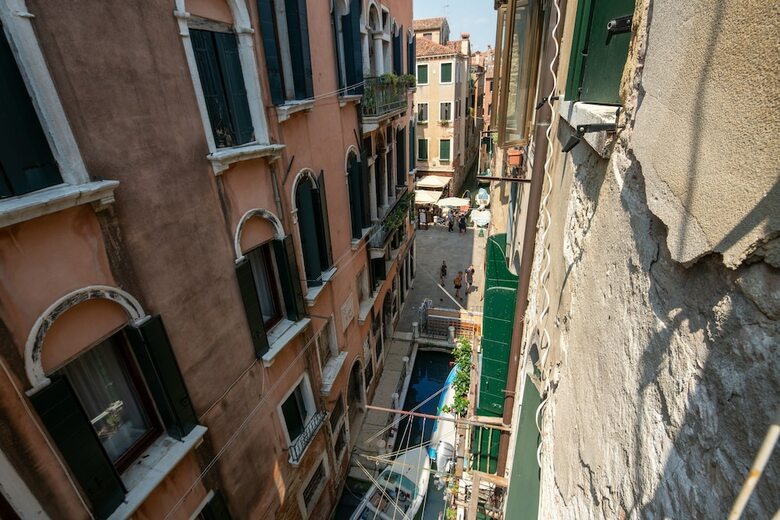 Venice Grand Canal Style Apartment