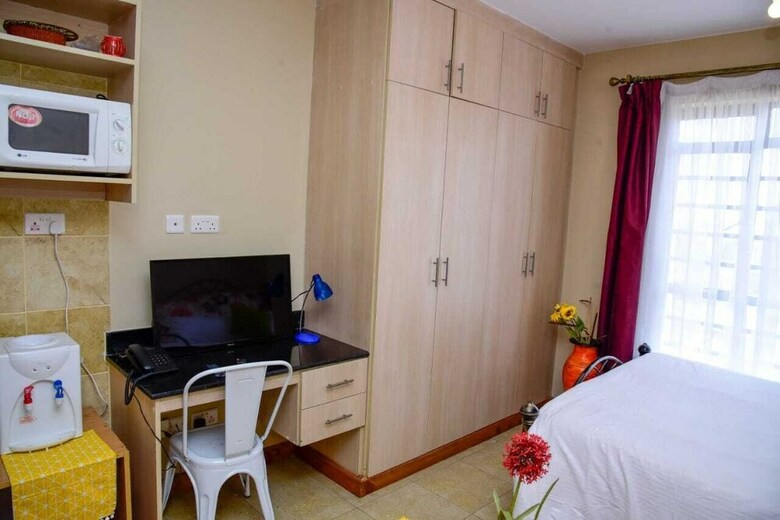 Apartamentos Sherry Homes West Suites