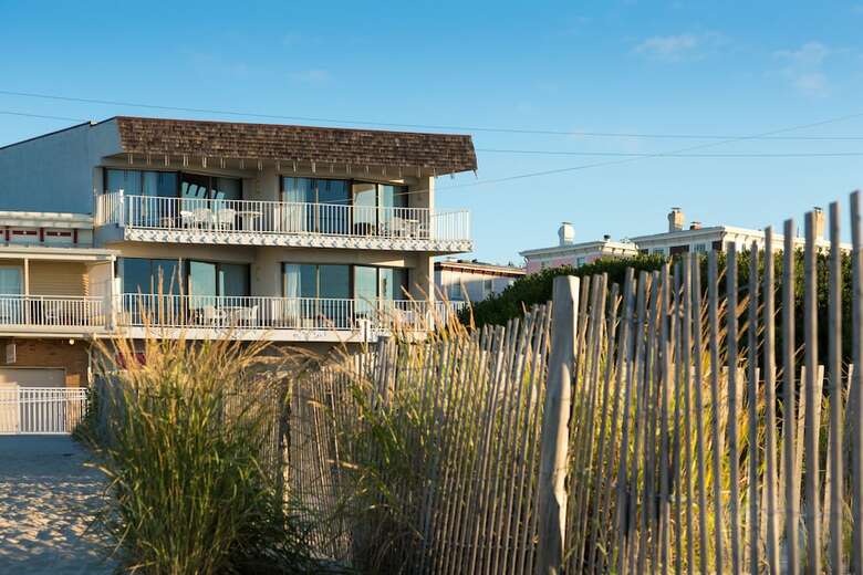Hotel La Mer Beachfront Resort