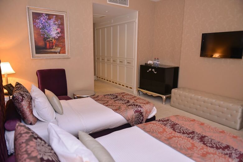 Lake Palace Hotel