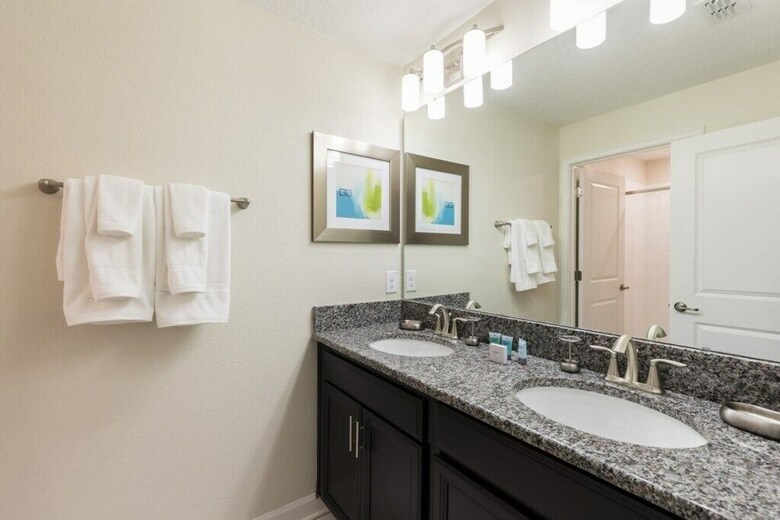 Champions Gate 9077 - Four Bedroom Townhome With Splash Pool