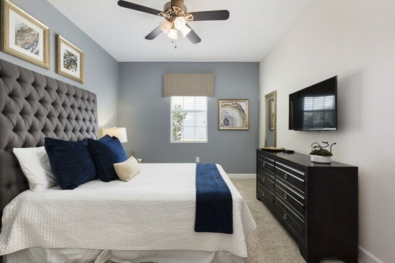 Champions Gate 9048 - Eight Bedroom Pool Home