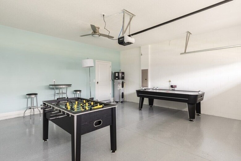 Champions Gate 8910 - Eight Bedroom Pool Home