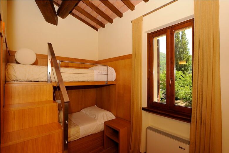Guesia Village Hotel
