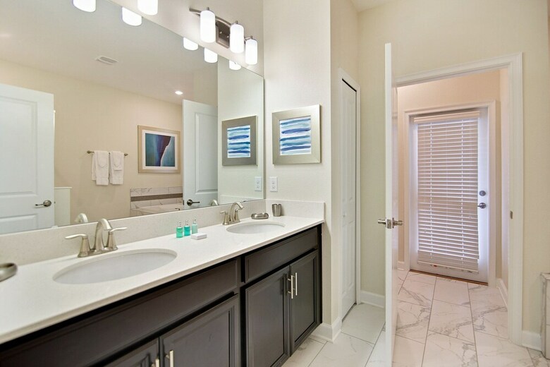Huge 9-bed Championsgate Resort Home-1533fd