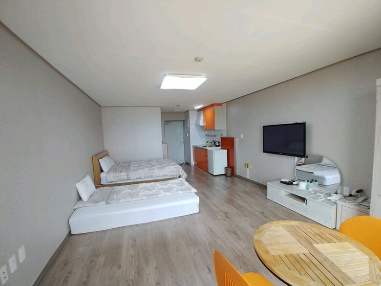 Jeju Evada Pension