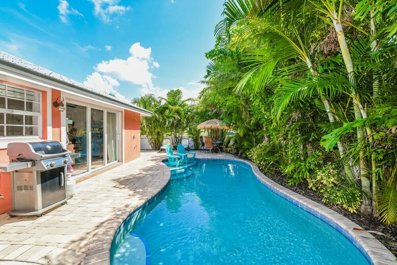 Coral Cottage