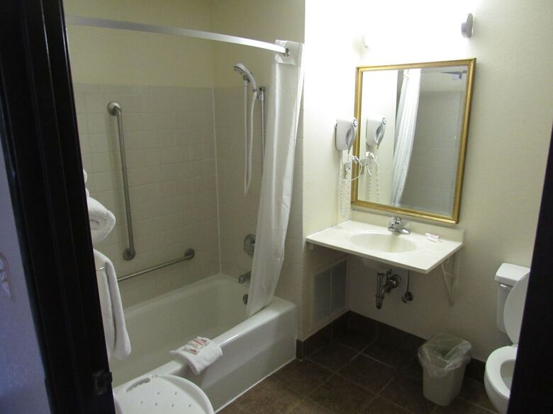 Hotel Super 8 By Wyndham Columbus