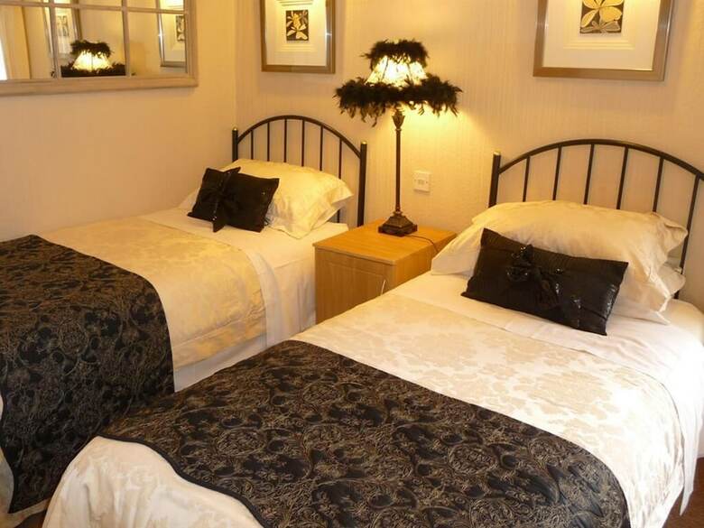 Bed & Breakfast Clifton Villa