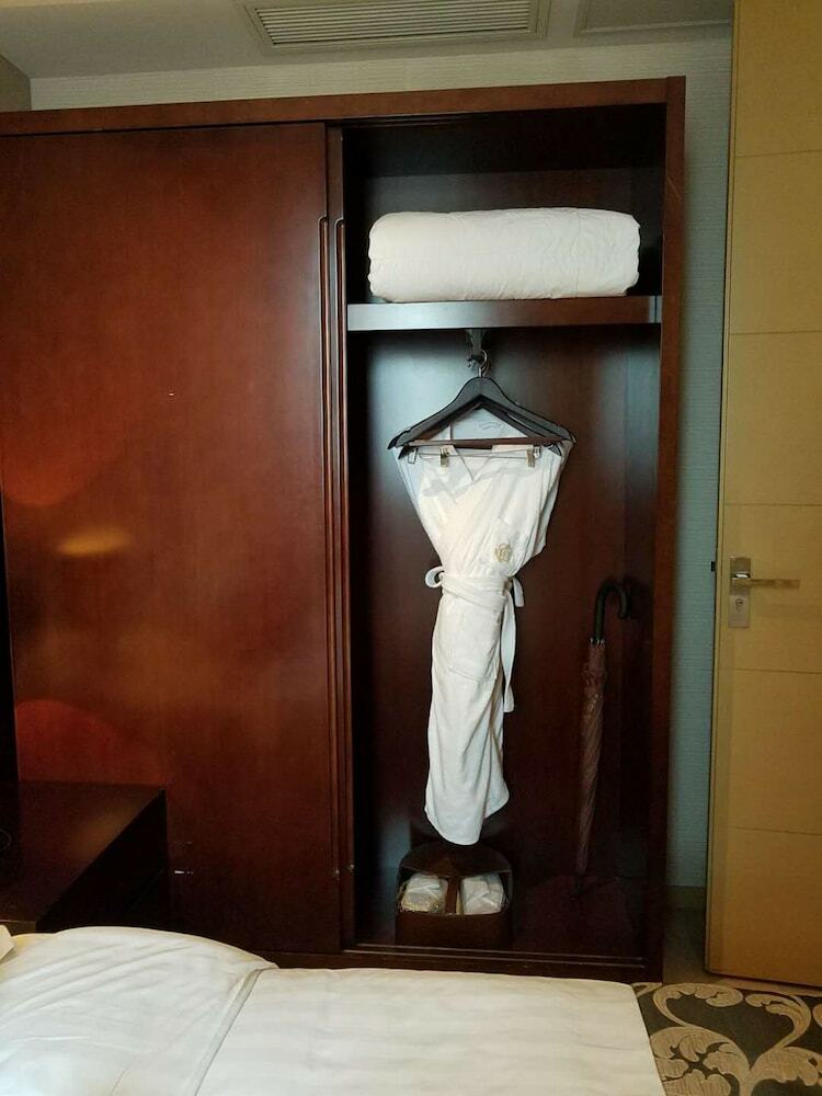 The Cumberland Boutique Hotel