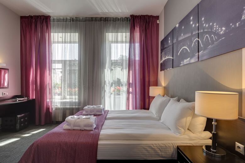 Mary Hotel
